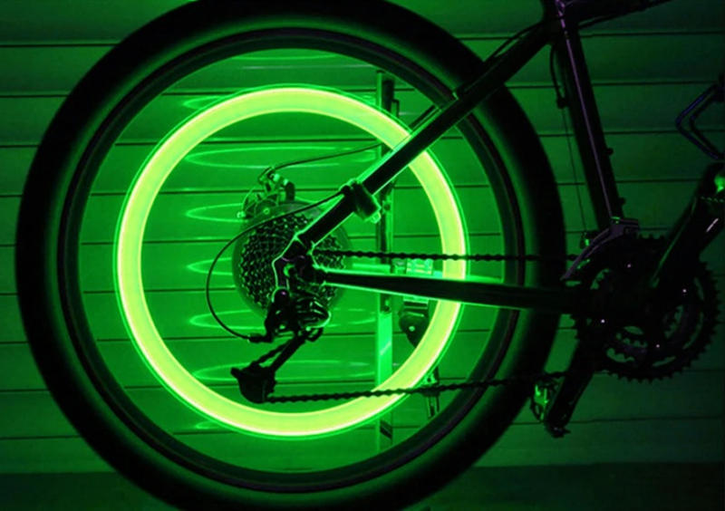 DrPhone FireFly V2 Futuristic - 2x Ventieldop met LED GROEN- Lichtsensor - Fiets Ventiel Licht voor o.a. fietsen - Afbeelding 2